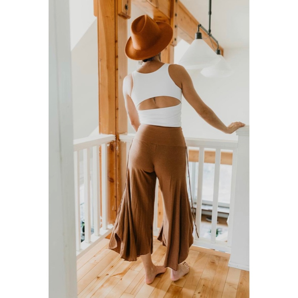 Tadasana Pant - Designer 4-way fitting hemp pants